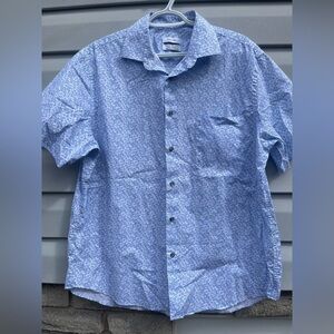 Calvin Klein Light Blue Floral Short-Sleeve Button-Down Shirt